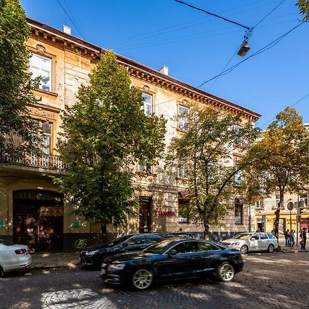 Alfa Apartments Kniazia Romana 11 リヴィウ エクステリア 写真