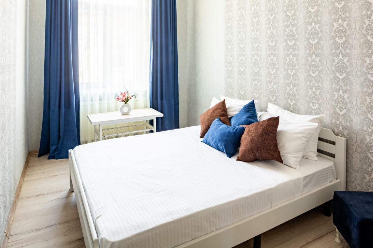 Alfa Apartments Kniazia Romana 11 リヴィウ エクステリア 写真