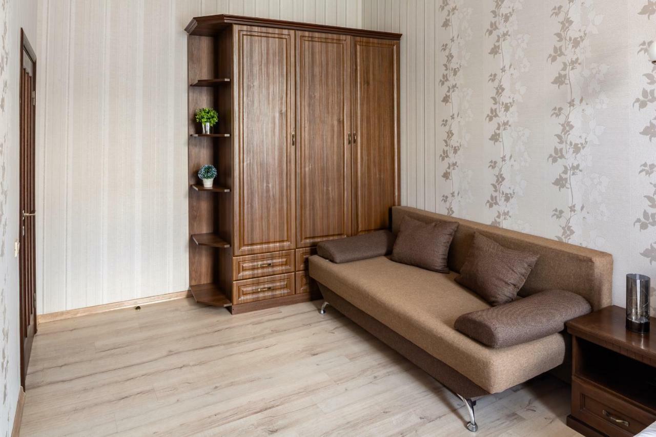Alfa Apartments Kniazia Romana 11 リヴィウ エクステリア 写真